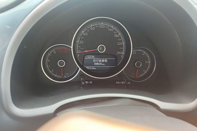 Used Volkswagen Beetle 2018 180TSI Yile Model Odometer Close Up