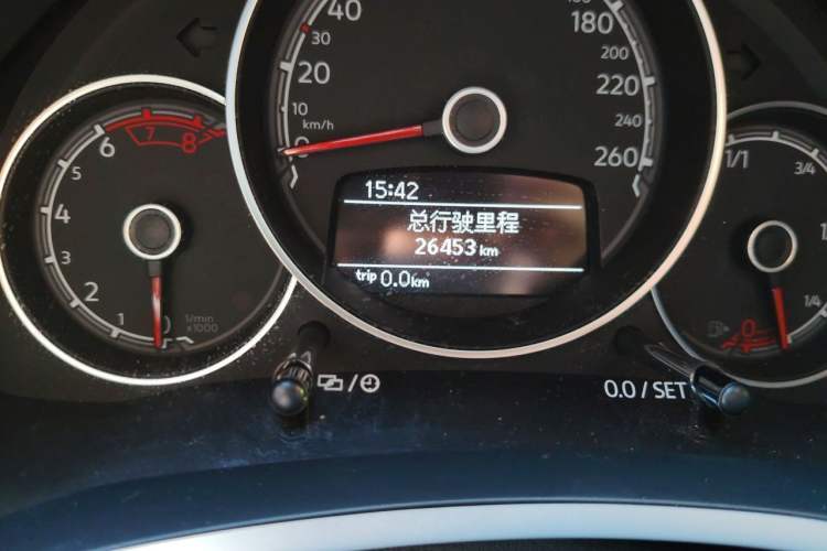 Used Volkswagen Beetle 2018 180TSI Yile Model Odometer Close Up