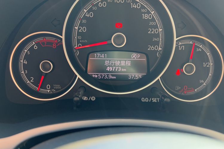 Used Volkswagen Beetle 2018 180TSI Yile Model Odometer Close Up