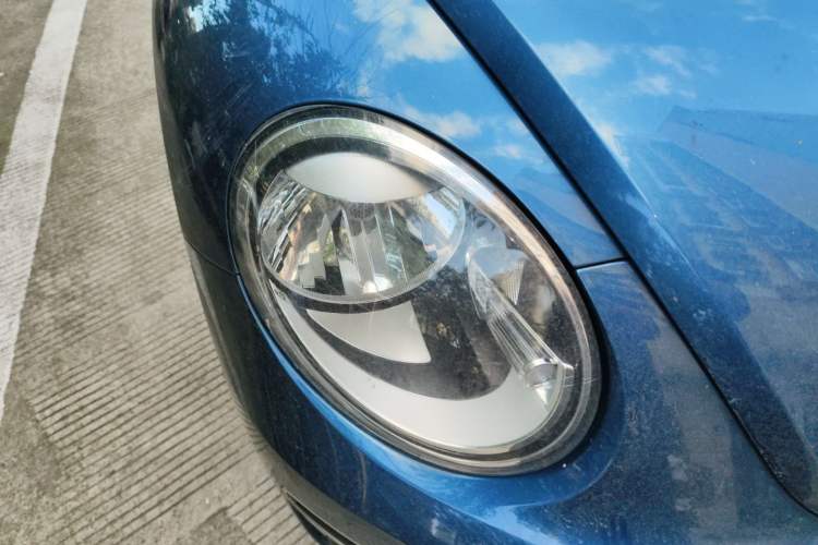 Used Volkswagen Beetle 2018 180TSI Yile Model Right Front Headlight