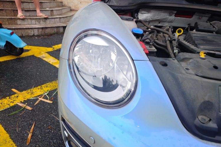 Used Volkswagen Beetle 2018 180TSI Yile Model Right Front Headlight