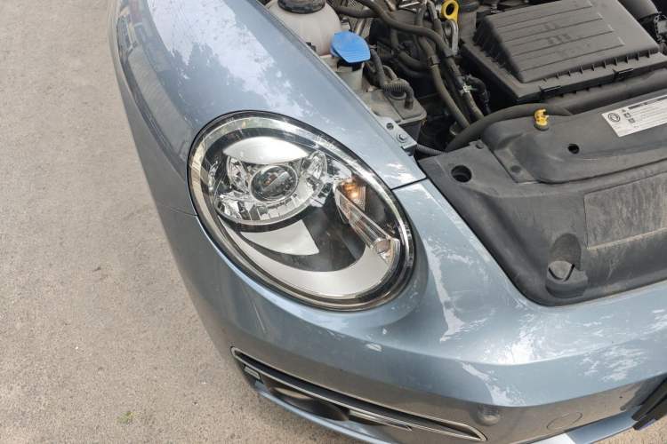 Used Volkswagen Beetle 2018 180TSI Yile Model Right Front Headlight