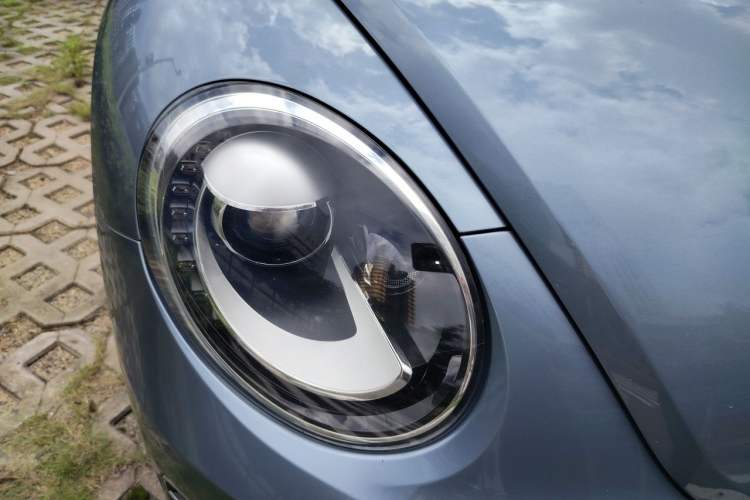 Used Volkswagen Beetle 2018 180TSI Shangle Model Right Front Headlight