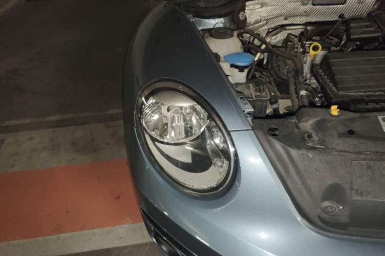 Used Volkswagen Beetle 2018 180TSI Yile Model Right Front Headlight