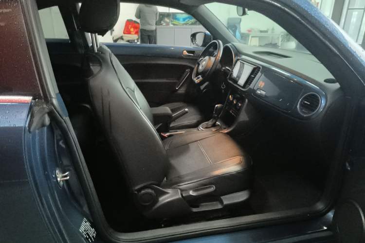 Used Volkswagen Beetle 2018 180TSI Yile Model Right Front Seat