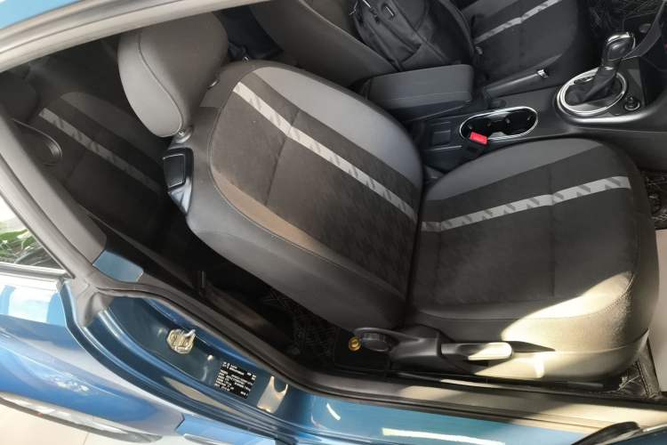 Used Volkswagen Beetle 2018 180TSI Yile Model Right Front Seat