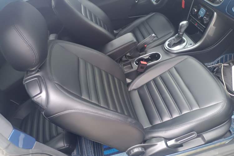 Used Volkswagen Beetle 2018 180TSI Yile Model Right Front Seat