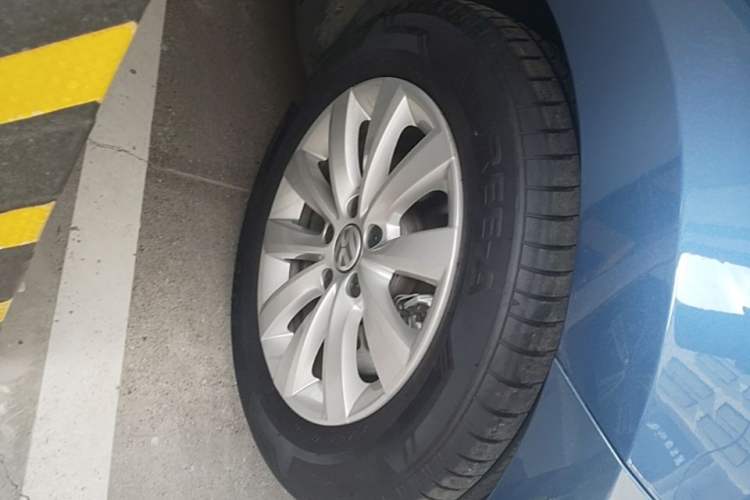 Used Volkswagen Beetle 2018 180TSI Yile Model Right Front Wheel Hub