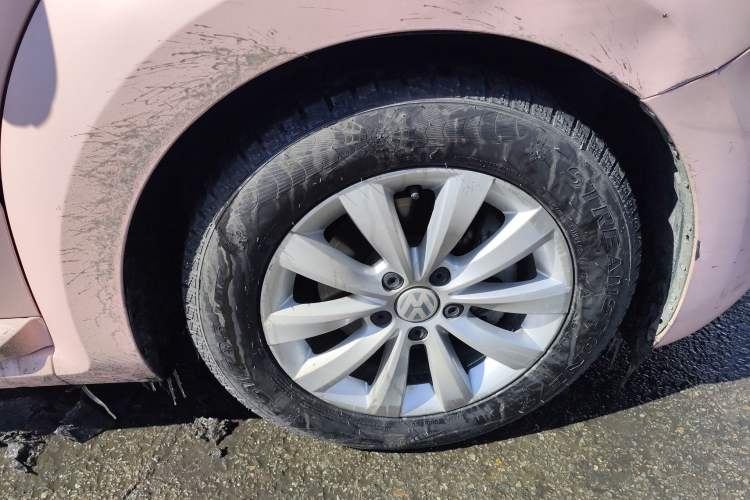 Used Volkswagen Beetle 2018 180TSI Yile Model Right Front Wheel Hub