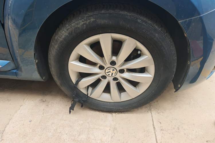 Used Volkswagen Beetle 2018 180TSI Yile Model Right Front Wheel Hub