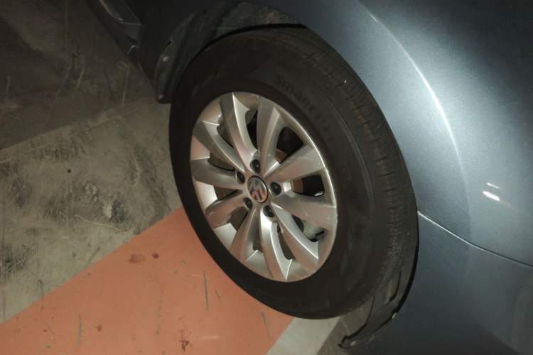 Used Volkswagen Beetle 2018 180TSI Yile Model Right Front Wheel Hub
