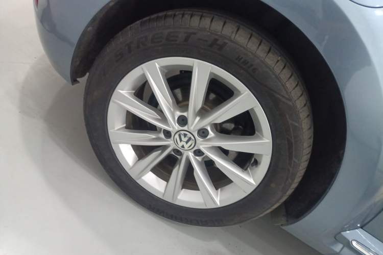 Used Volkswagen Beetle 2018 180TSI Shangle Model Right Rear Wheel Hub