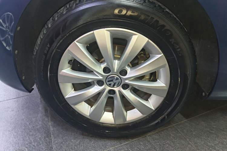 Used Volkswagen Beetle 2018 180TSI Yile Model Right Rear Wheel Hub