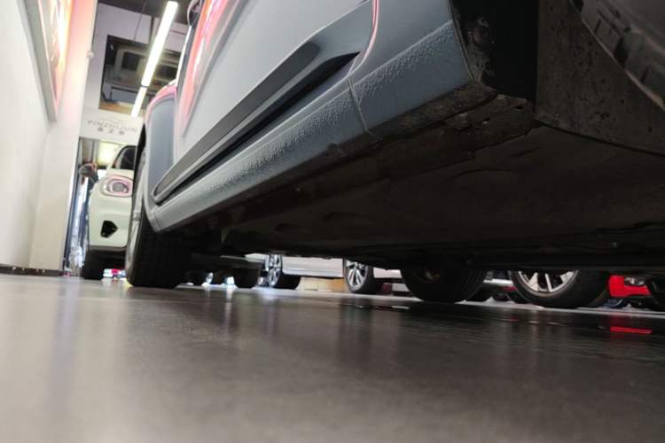 Used Volkswagen Beetle 2018 180TSI Yile Model Right Side Sill