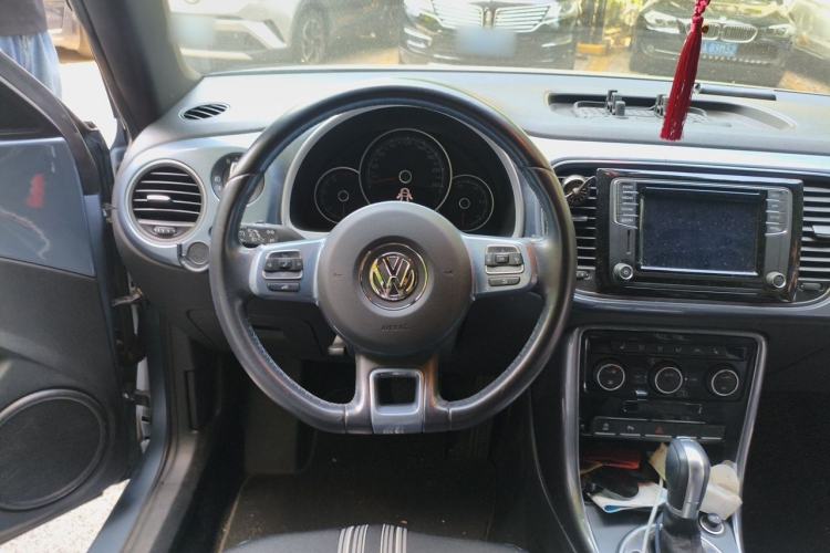 Used Volkswagen Beetle 2018 280TSI Zongle Model Steering Wheel
