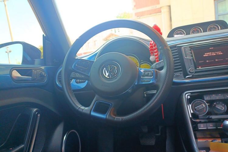 Used Volkswagen Beetle 2018 180TSI Obsidian Series Special Edition Steering Wheel
