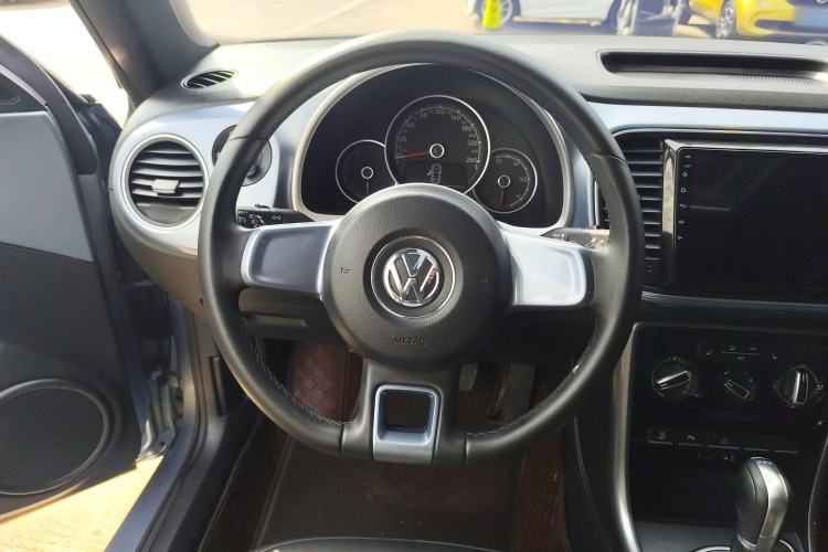 Used Volkswagen Beetle 2018 180TSI Shangle Model Steering Wheel