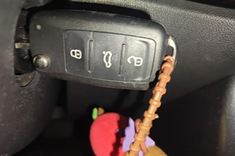 Used Volkswagen Beetle 2018 180TSI Dune Off-Road Edition Vehicle Key