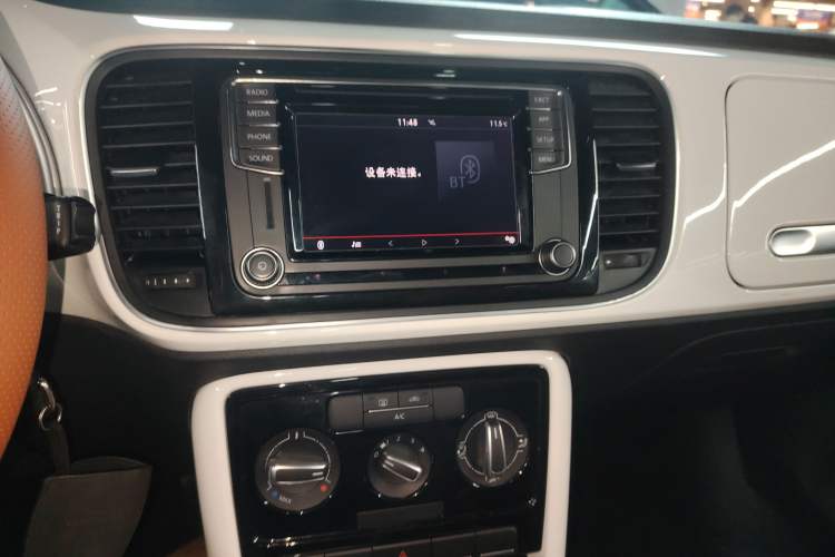 Used Volkswagen Beetle 2018 180TSI Yile Model Audio And AC Panel