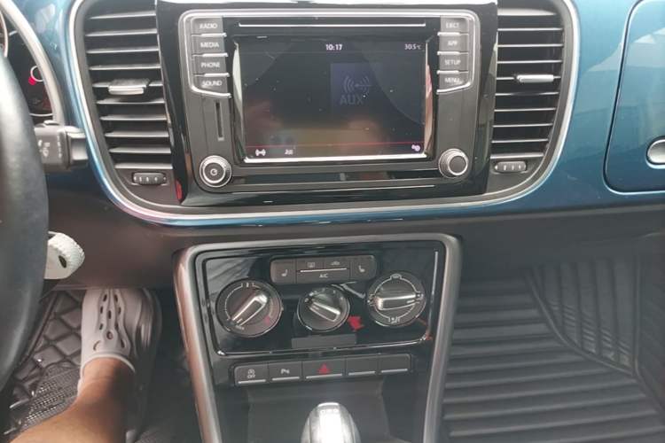 Used Volkswagen Beetle 2018 180TSI Shangle Model Audio And AC Panel