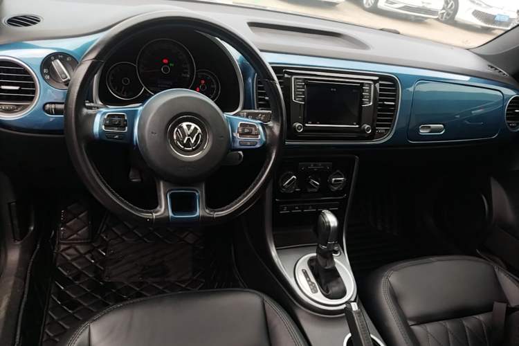 Used Volkswagen Beetle 2018 180TSI Shangle Model Center Console