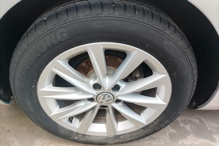 Used Volkswagen Beetle 2018 180TSI Shangle Model Right Rear Wheel Hub