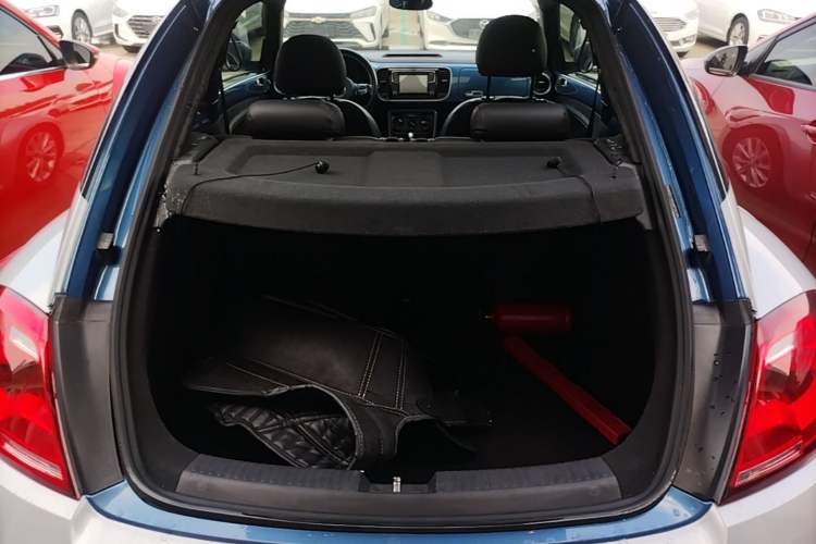 Used Volkswagen Beetle 2018 180TSI Shangle Model Trunk