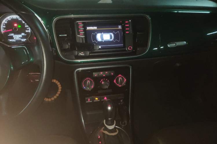 Used Volkswagen Beetle 2018 180TSI Yile Model Audio And AC Panel