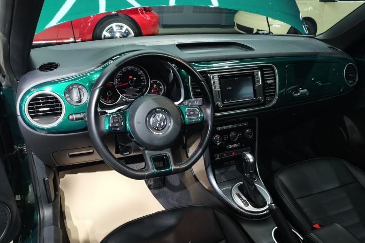 Used Volkswagen Beetle 2018 280TSI Zongle Model Center Console