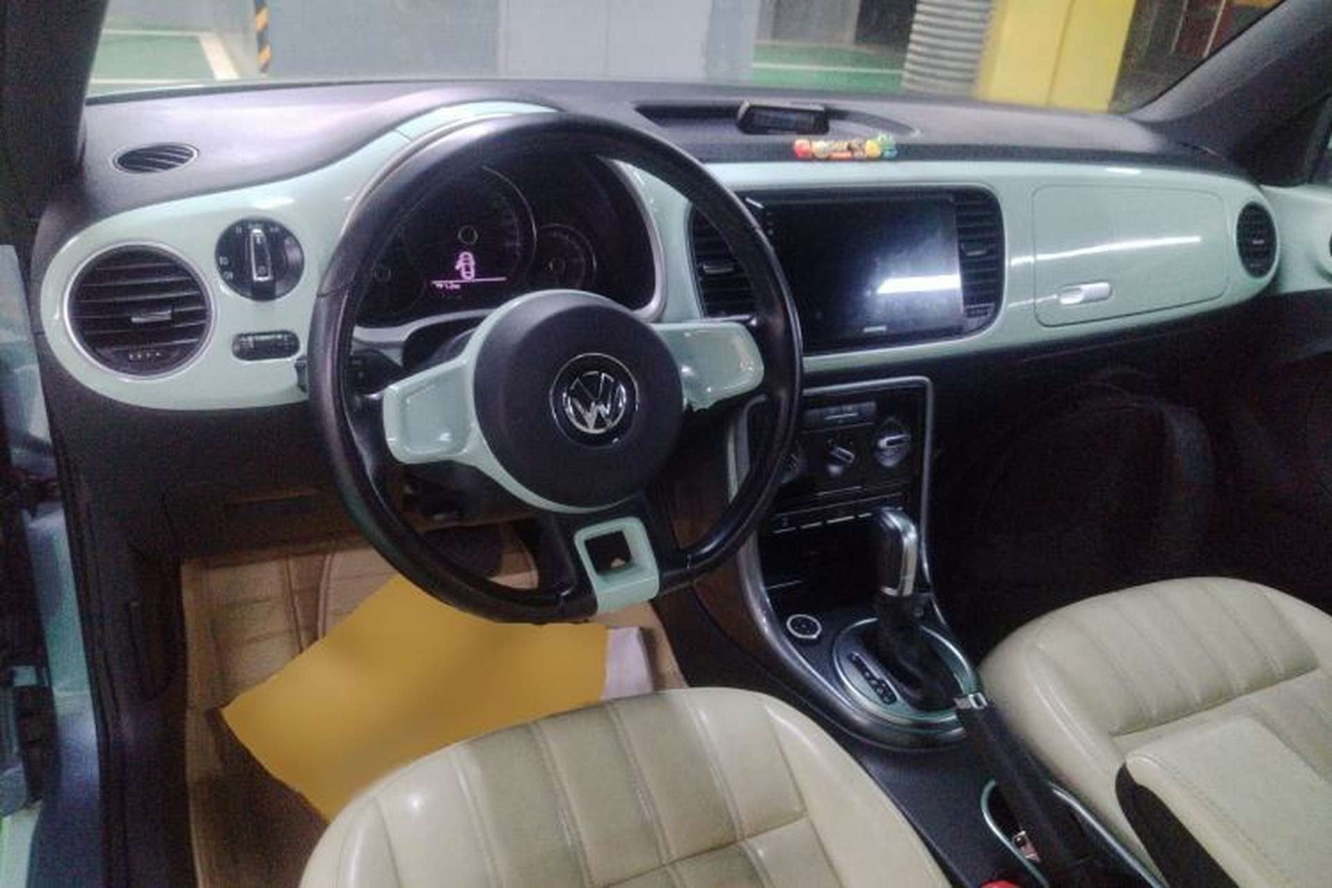 Used Volkswagen Beetle 2018 180TSI Yile Model Center Console