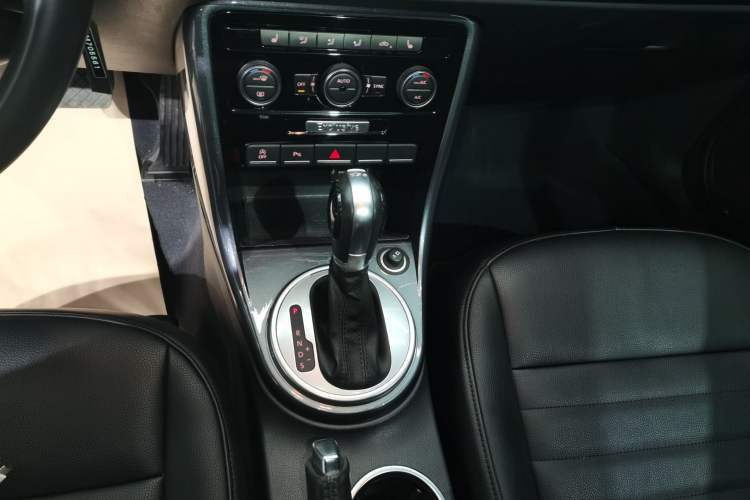 Used Volkswagen Beetle 2018 280TSI Zongle Model Gear Lever