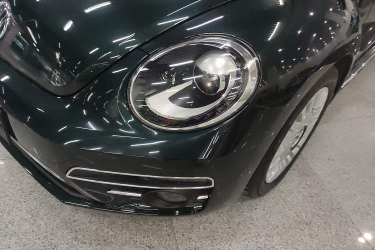 Used Volkswagen Beetle 2018 180TSI Joyful Orange Edition Left Front Headlight