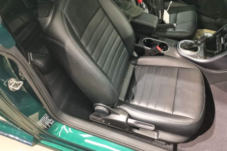 Used Volkswagen Beetle 2018 280TSI Zongle Model Right Front Seat