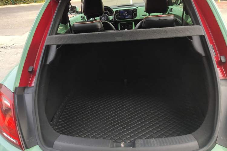 Used Volkswagen Beetle 2018 180TSI Yile Model Trunk