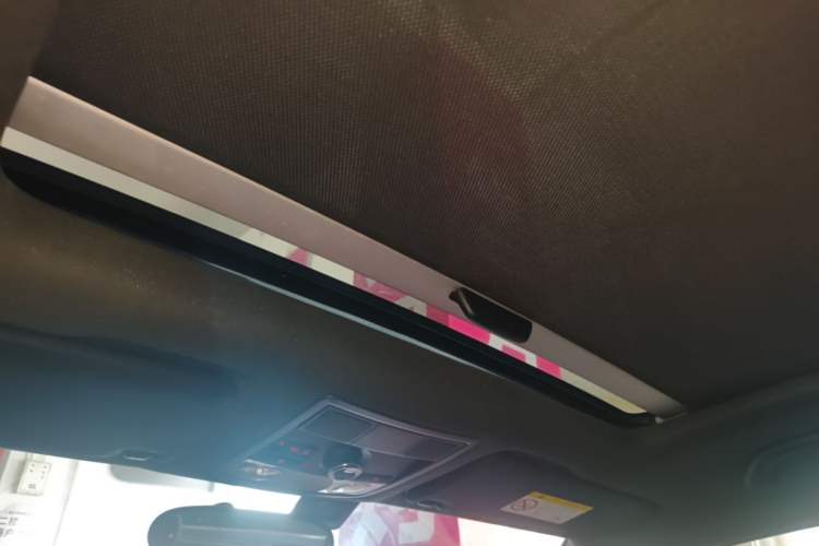 Used Volkswagen Beetle 2018 180TSI Shangle Model Headliner