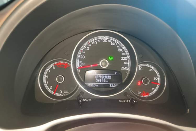 Used Volkswagen Beetle 2018 180TSI Shangle Model Instrument Cluster