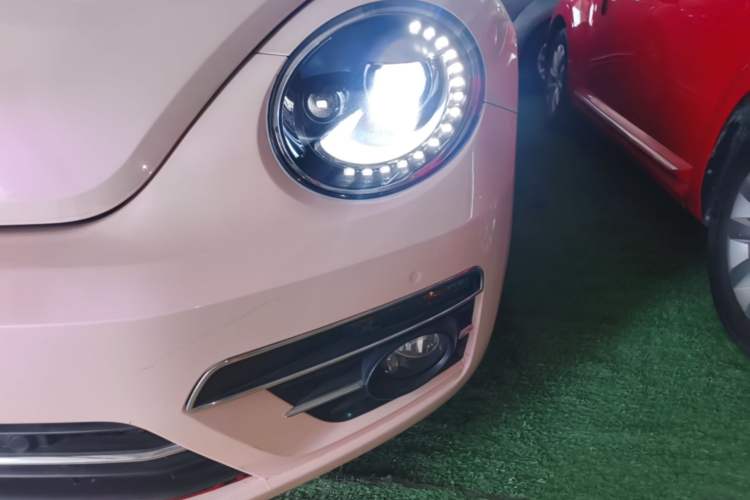 Used Volkswagen Beetle 2018 180TSI Shangle Model Left Front Headlight