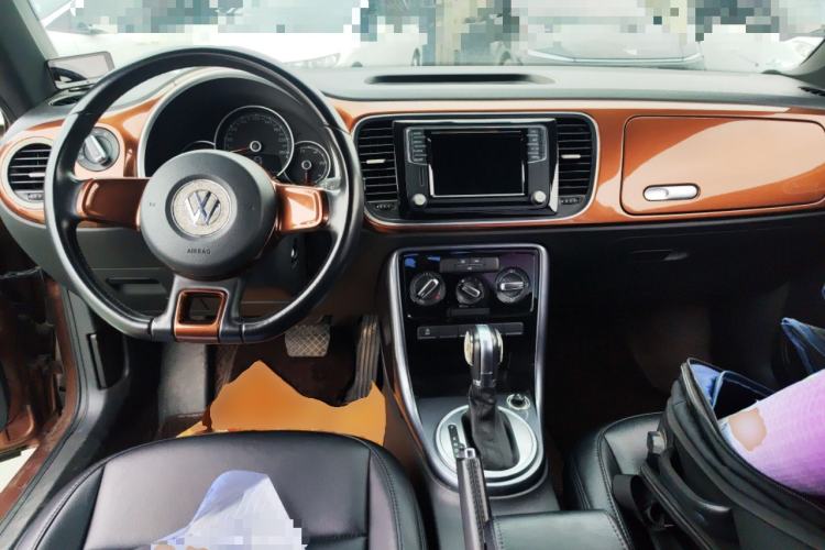Used Volkswagen Beetle 2018 180TSI Yile Model Center Console