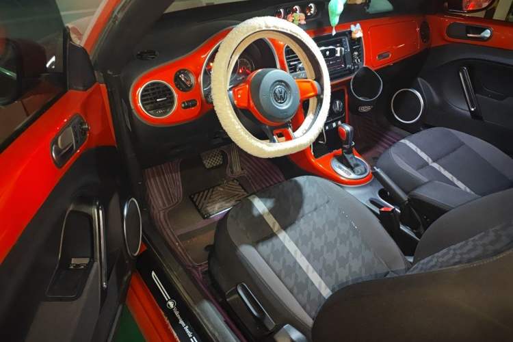 Used Volkswagen Beetle 2018 180TSI Joyful Orange Edition Driver Seat