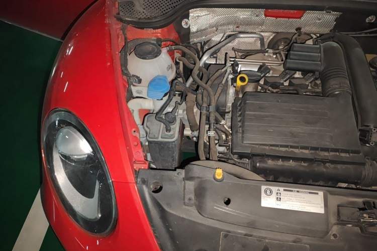 Used Volkswagen Beetle 2018 180TSI Joyful Orange Edition Engine Bay Right