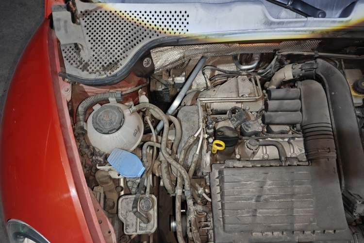 Used Volkswagen Beetle 2018 180TSI Joyful Orange Edition Engine Bay Right