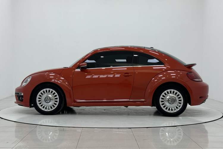 Used Volkswagen Beetle 2018 180TSI Joyful Orange Edition Exterior 3
