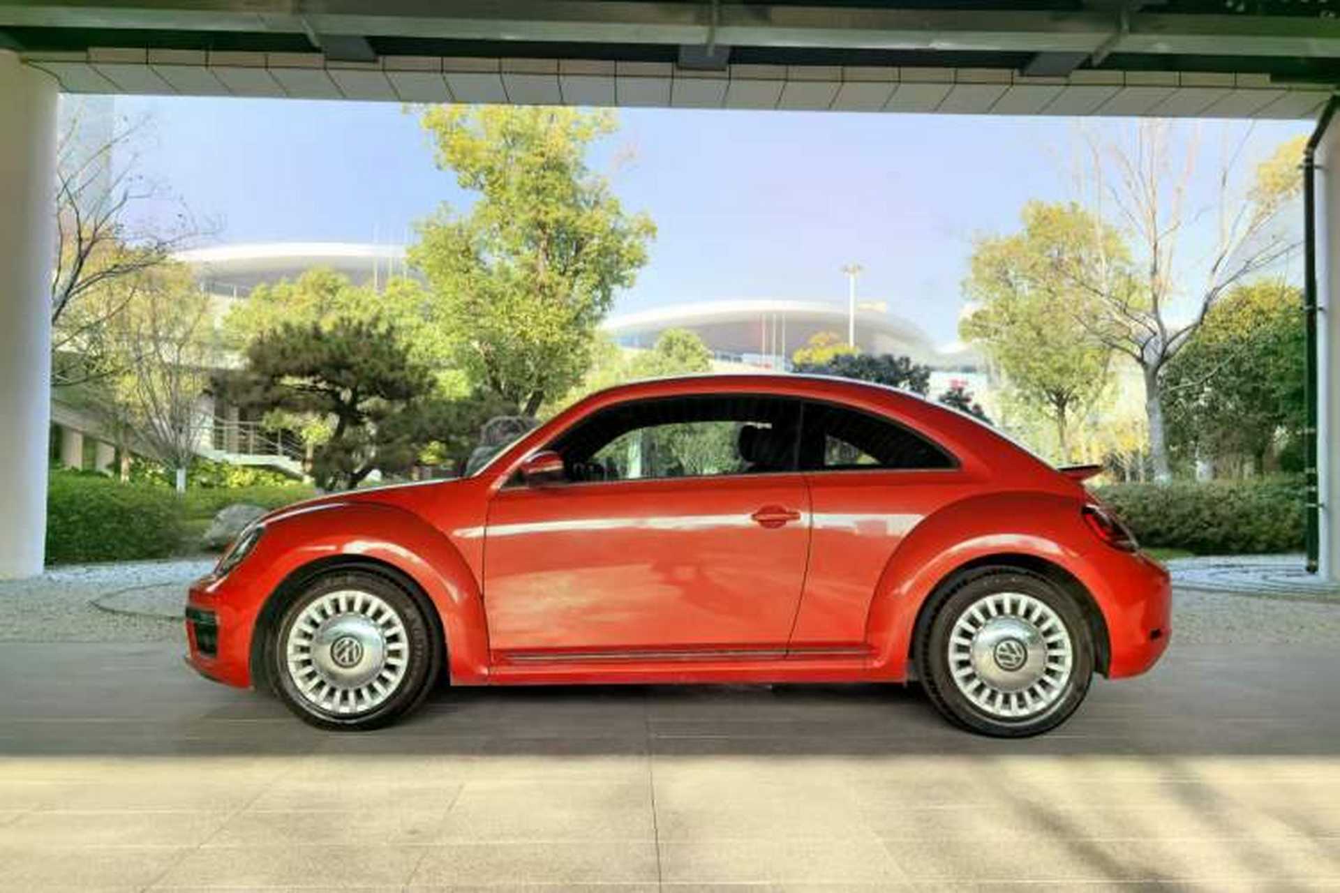 Used Volkswagen Beetle 2018 180TSI Joyful Orange Edition Exterior 4