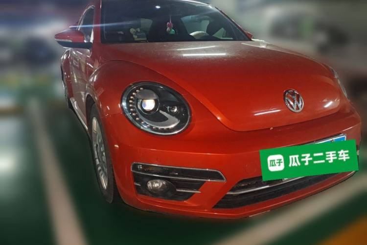 Used Volkswagen Beetle 2018 180TSI Joyful Orange Edition Front Right 45 Deg