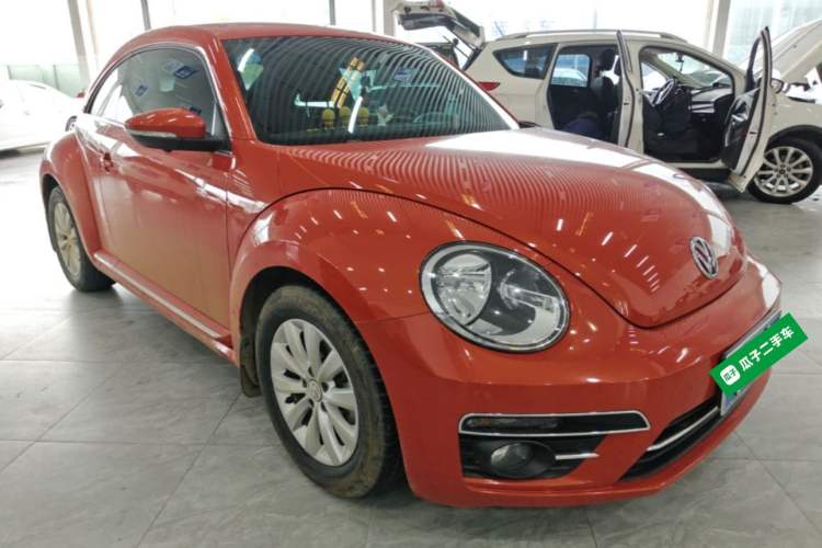 Used Volkswagen Beetle 2018 180TSI Yile Model Front Right 45 Deg