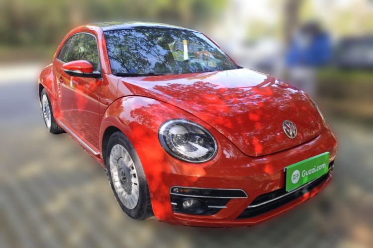 Used Volkswagen Beetle 2018 180TSI Joyful Orange Edition Front Right 45 Deg