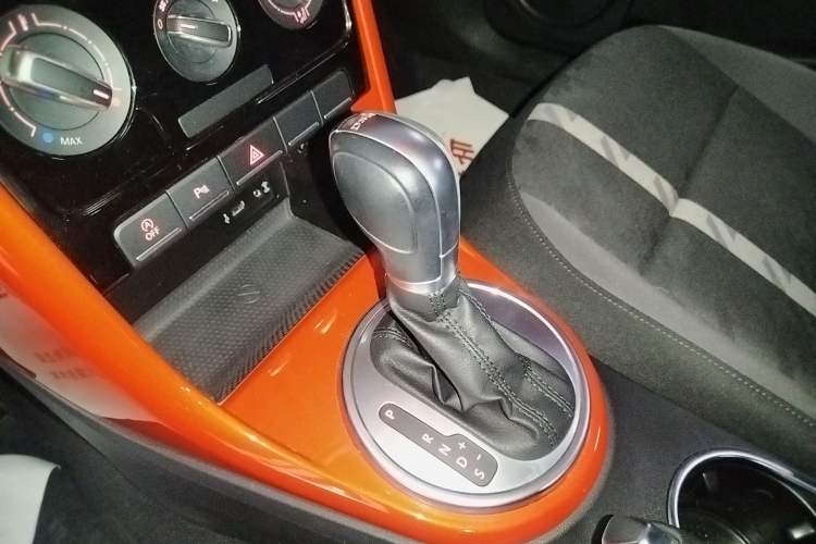 Used Volkswagen Beetle 2018 180TSI Shangle Model Gear Lever