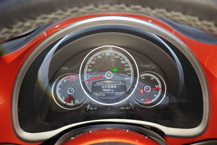 Used Volkswagen Beetle 2018 180TSI Joyful Orange Edition Instrument Cluster