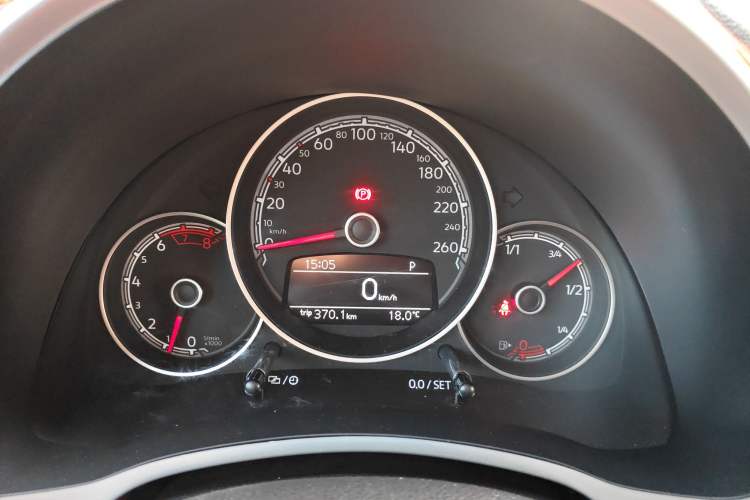 Used Volkswagen Beetle 2018 180TSI Joyful Orange Edition Instrument Cluster