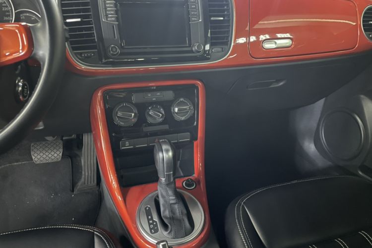 Used Volkswagen Beetle 2018 180TSI Yile Model Interior 2